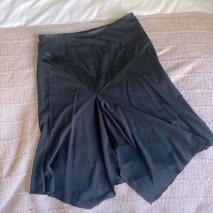 Black flows pencil skirt Express size small